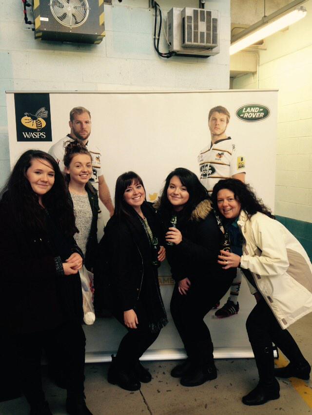 <a href="/WaspsRugby/">Wasps Rugby</a> WE'REEEEE HEREEEEE 👌🏈😍 #NewEraSameClub <a href="/sallycp11/">Sarah C-P</a> <a href="/emelyecp01889/">EmelyeJayne</a> <a href="/paul01889/">Pablo-cp</a> <a href="/JessCastledineP/">Jess C-P</a> #COYW
