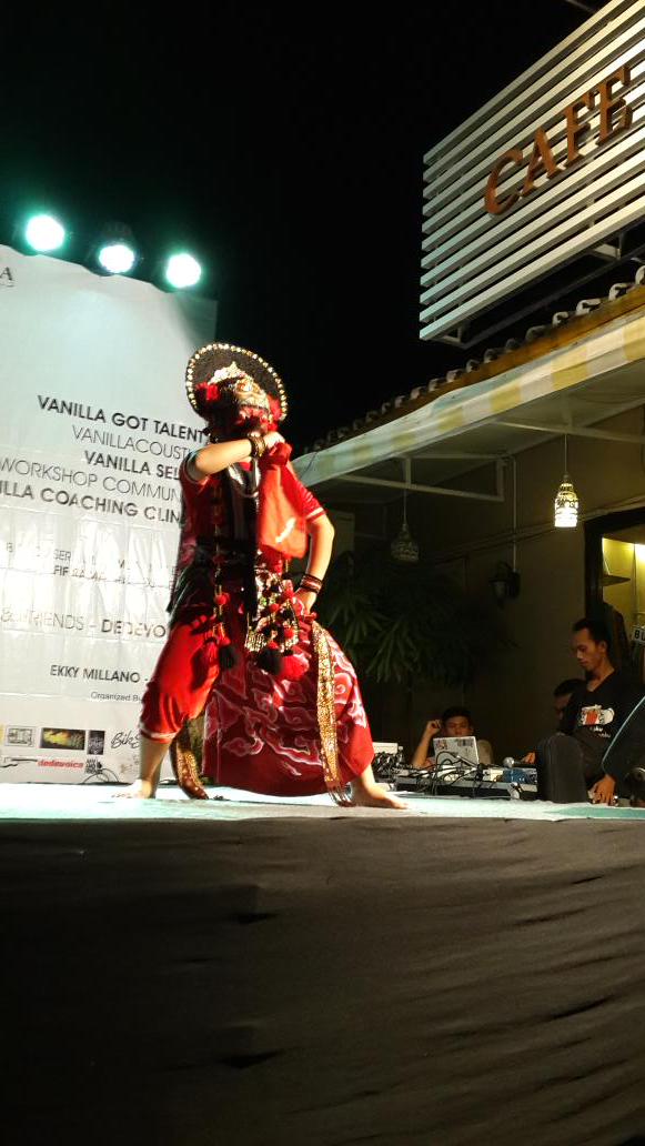 LUZEIN SAFIRA 9THN finalis VANILLA GOT TALENT