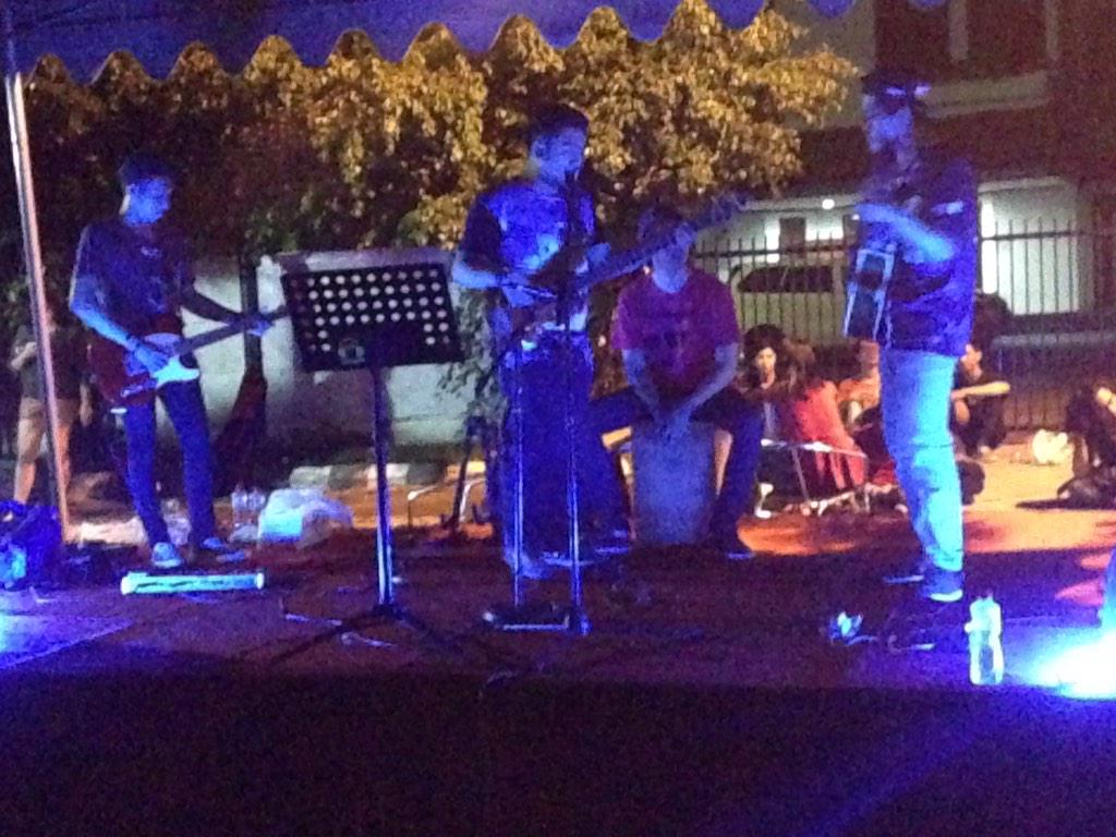 live performances by <a href="/BeningSenjaa/">Bening Senja</a> <a href="/MatchboxToo/">Matchboxtoo</a> <a href="/eventsurabaya/">Event Surabaya</a> @EBSFM