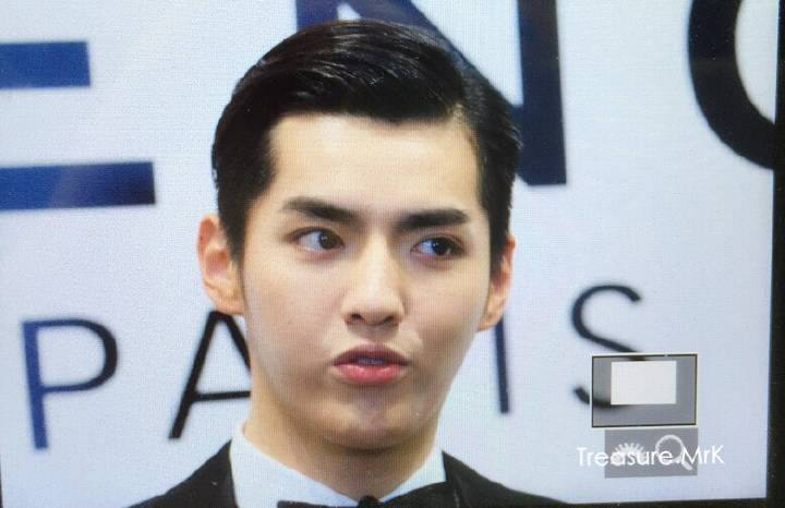 MyDaddy_WYF's tweet photo. ตะมายเริ่มง่วงแย้วง่าาาา ยังอยากคุยอยู่เยย 😴😪😪 ง้านปายก่องนะฮะ ฝันดีฮะ ขริป.ยิ้ม #mini2fan http://t.co/ElL0Sbo0Qb