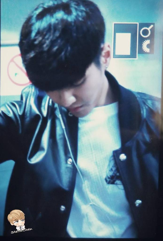 MyDaddy_WYF's tweet photo. ตะมายเริ่มง่วงแย้วง่าาาา ยังอยากคุยอยู่เยย 😴😪😪 ง้านปายก่องนะฮะ ฝันดีฮะ ขริป.ยิ้ม #mini2fan http://t.co/ElL0Sbo0Qb