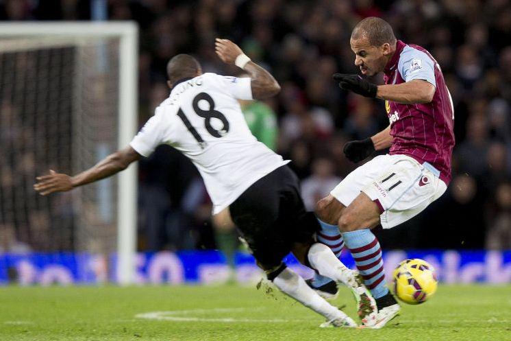 MailSport's tweet photo. Lee Mason sometimes sees reds which aren't there. Agbonlahor was one of them. By @Graham_Poll  http://t.co/saIXfGN3tQ http://t.co/FU3Edq9nUe