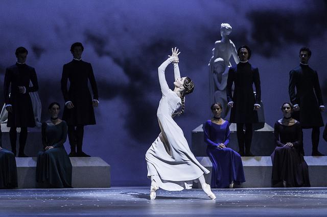 Royal Ballet and Opera tweet media
