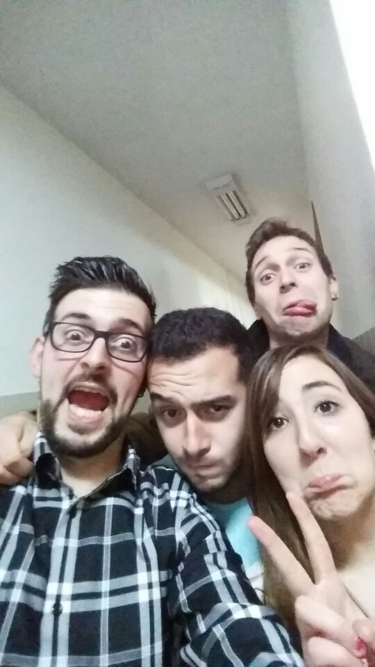 PaulaHardBass's tweet photo. (fotos que demuestran lo bueno que fue el día de ayer) http://t.co/bLYLCNcVjV