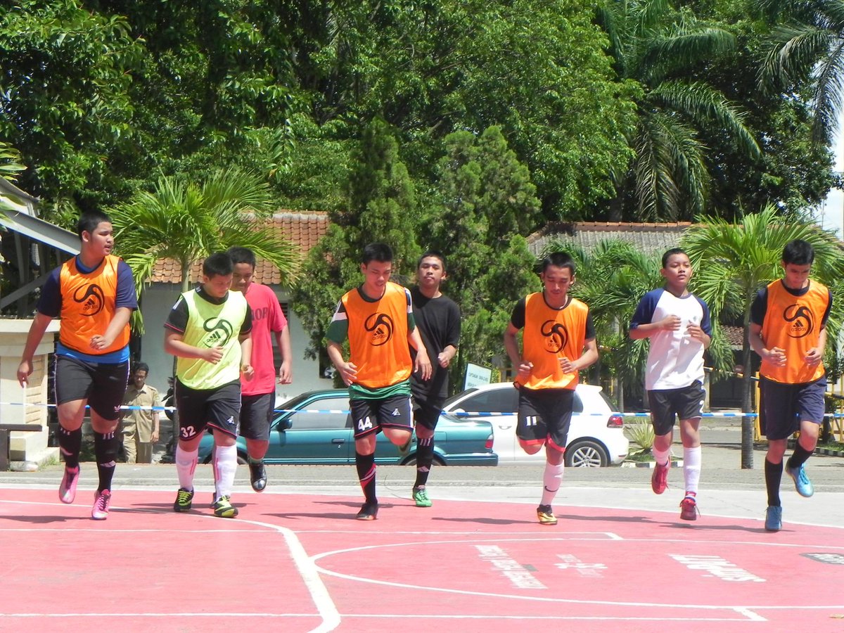 XIANACONDAS's tweet photo. Team!! http://t.co/aoLXyglj0c