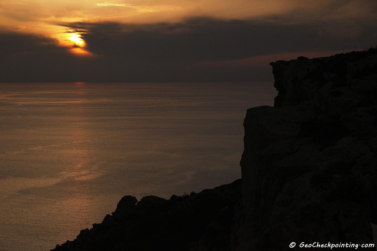 GeoCheckpoint's tweet image. Romantic sunsets &amp;amp; breath of history in every city - this is the experience of GeoCheckpointing in Malta.