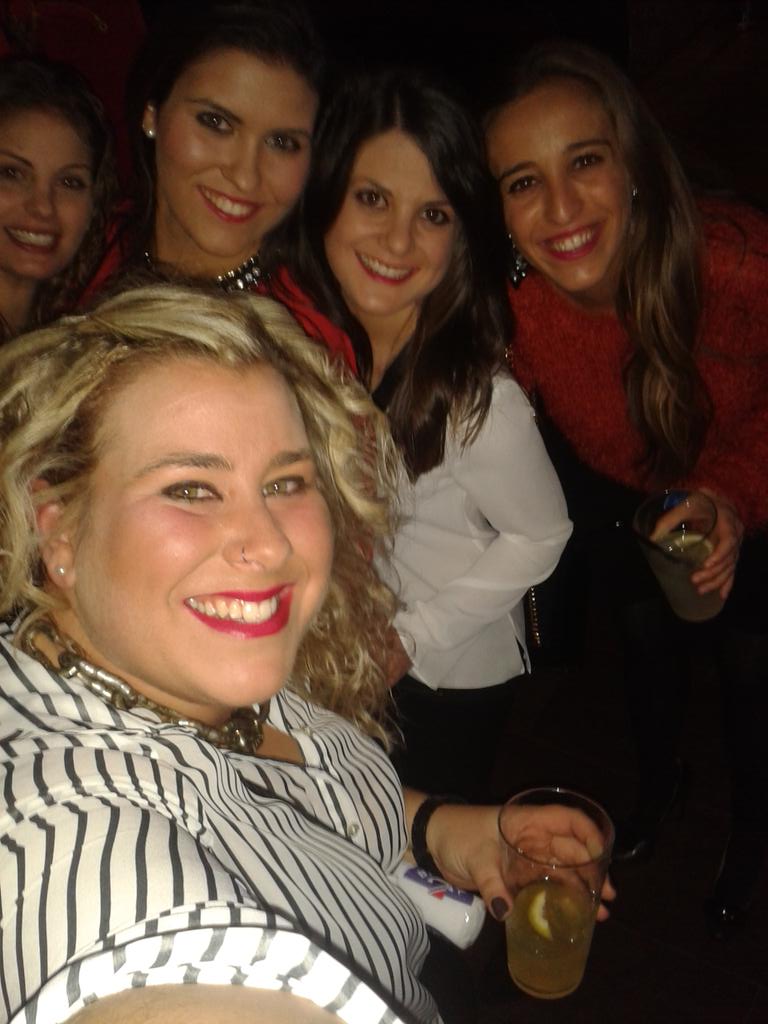 RocioRo2's tweet photo. Vamoos!!! Let's go to the party..! @vero_salva @RebecaBecky89 @gloria_gomez19 http://t.co/z7evBtzXi6