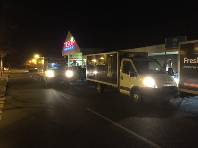 So proud of my drivers ensuring Christmas is great for our customers <a href="/kellybiffa1/">Kelly Jane Grove</a> @MeenaKang <a href="/greenychris1/">Chris Green</a>