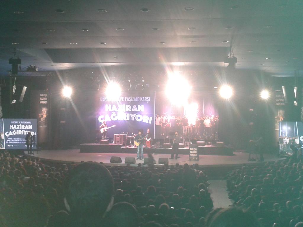 Ve Erdal Güney ile ekibi sahnede #HaziranCagiriyor