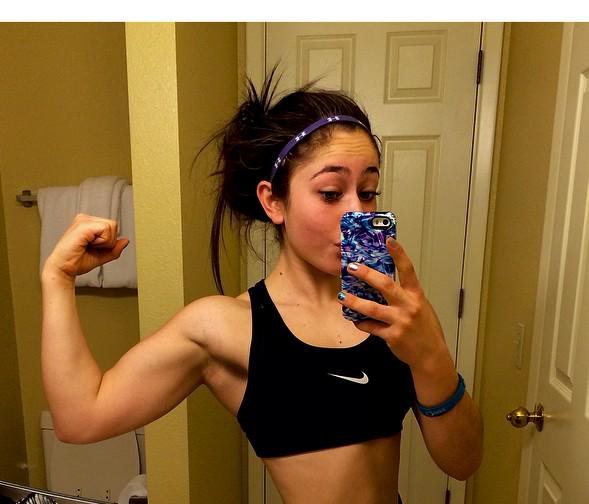 minimyraaa's tweet image. 6 days out from my first national #powerlifting meet 😀 #deloadweek #iwanttolift