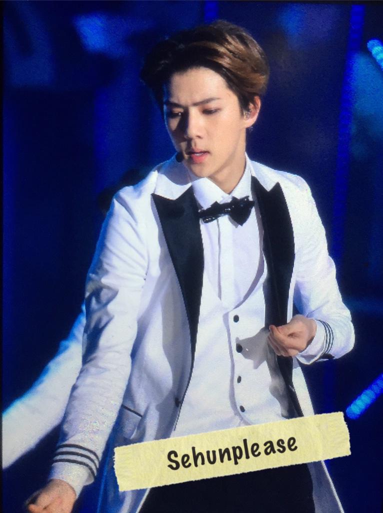 SEHUNPLEASE's tweet photo. 141221 세훈이~~~ http://t.co/gbkmGptxFG