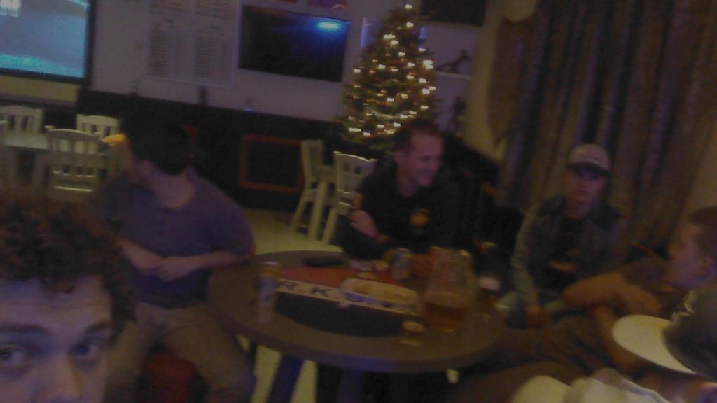 Braakhuizen7's tweet photo. Braak 6 is goed vertegenwoordigd in de kantine. http://t.co/REb7hwSX3b