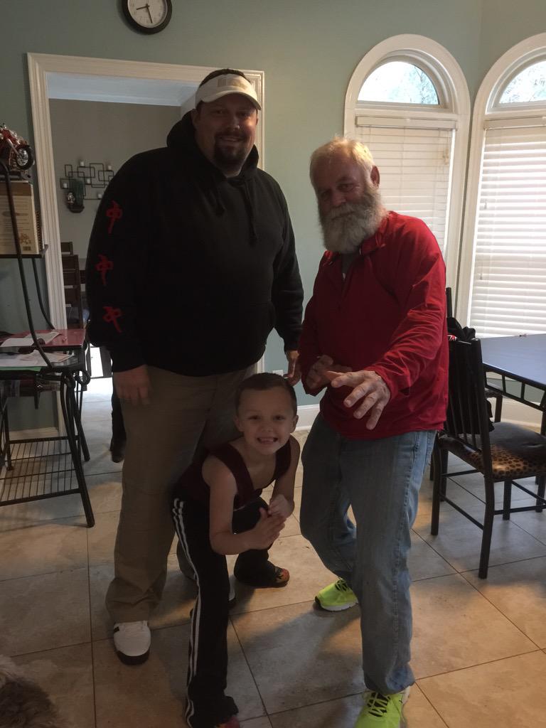 mumski34's tweet photo. Pre 1st meet with coach gramps & me. Logie did some pin work even up a weight class on mess up. #BeastInMaking http://t.co/SCSDfKJJZ9