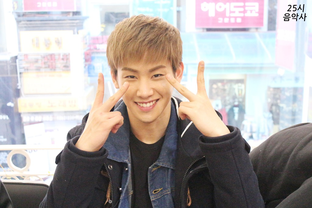 B5ZLlg7IMAAzBbF.png:large