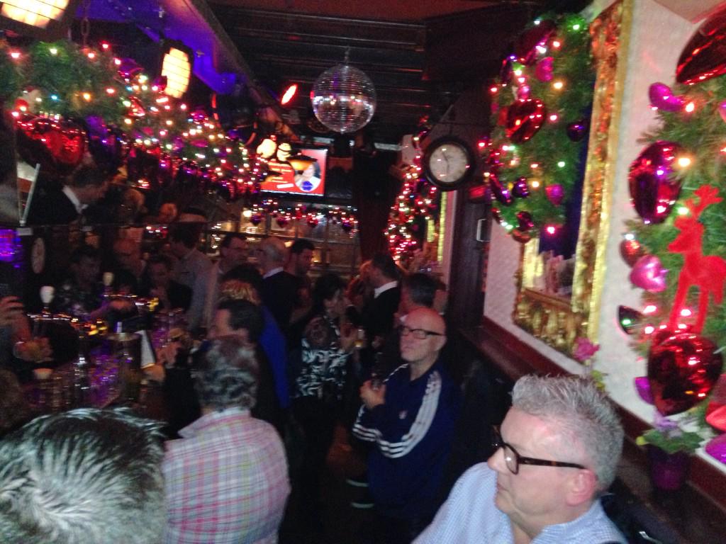 cafe de landman tweet media