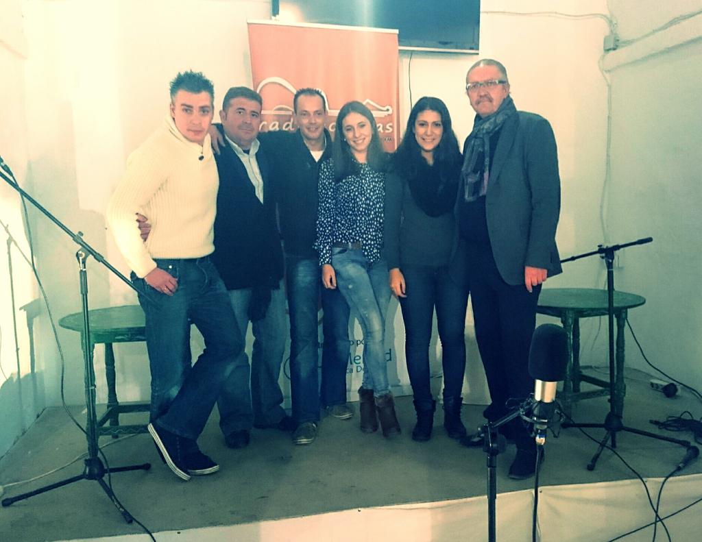 AMMANERA3's tweet photo. Con @radiocompasfm en  #baracebuche y #quitasueños, el día 24 apartir de las 12:00 y a disfrutar del mejor ambiente http://t.co/KWc2MMcxMw