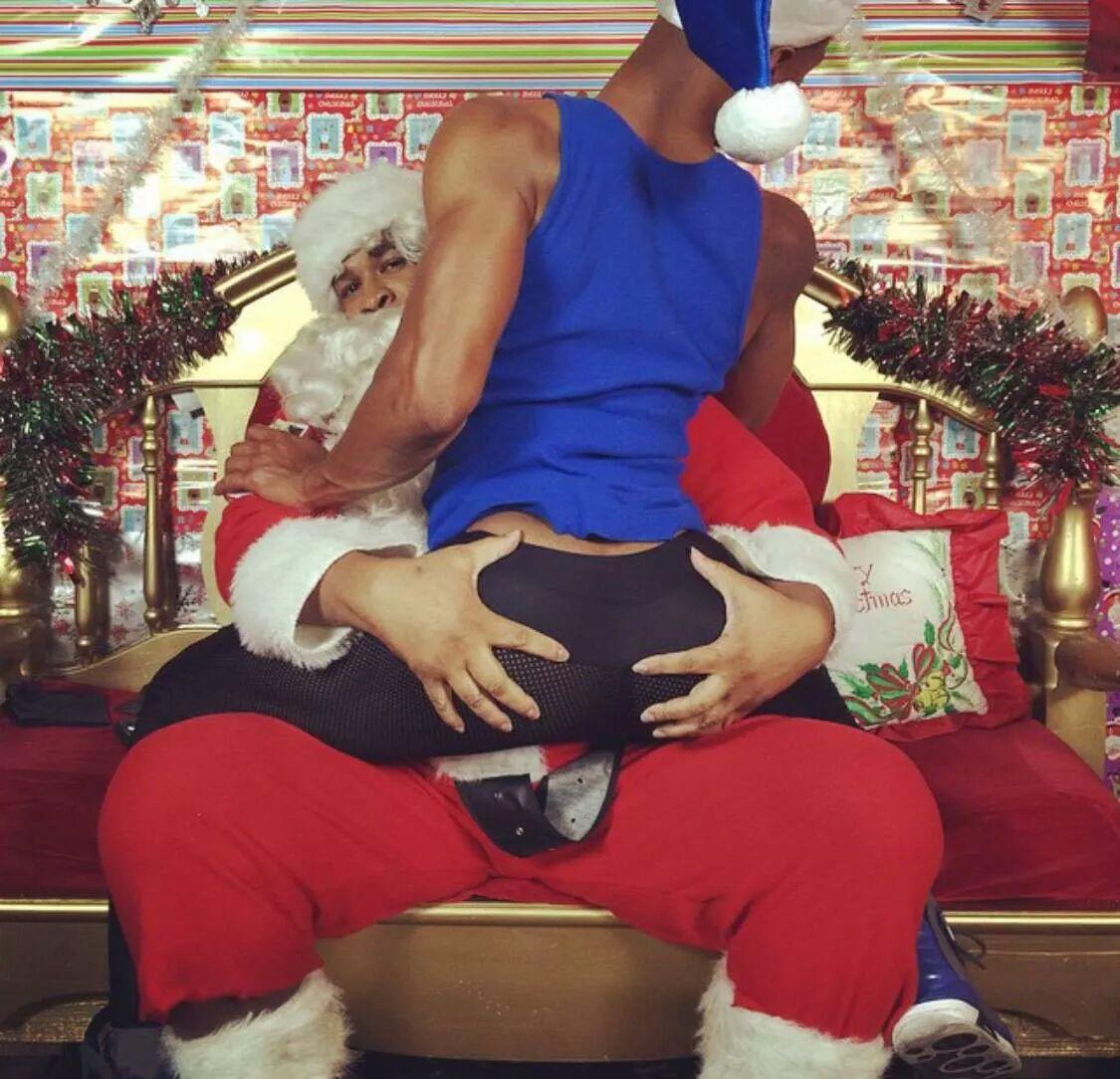 AugBadBoi's tweet photo. Being Naughty. But Santa is being Nice http://t.co/AHxcYnLMXk