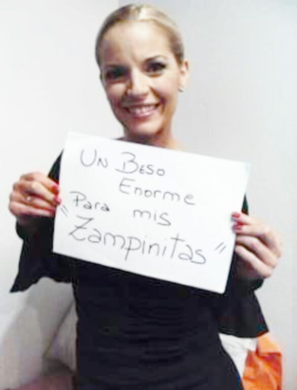 delfina tweet media