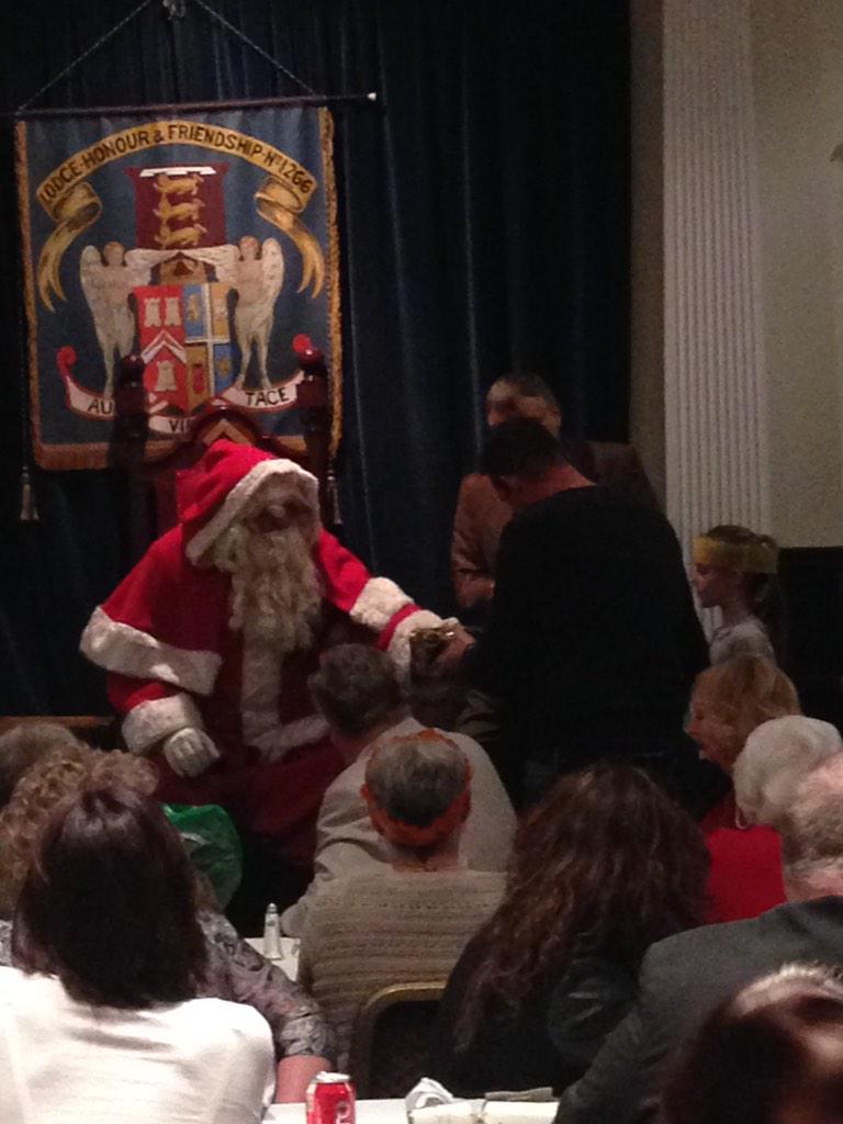 stephenAJames's tweet photo. Santa visits the Freemasons in Blandford http://t.co/kgEsWnrbG3
