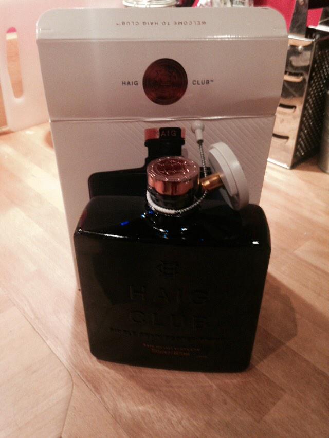 TheRealMHunter's tweet photo. Nice one @asda online delivery. How do you expect me to drink this? http://t.co/QHzHGAjf7W