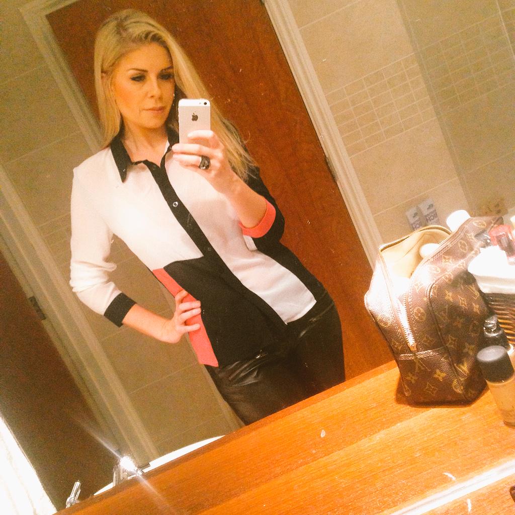 KatyxSky's tweet photo. Off for oysters #fingerscrossed http://t.co/uJjaT55k8e