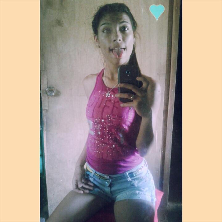 lizmaryvane's tweet photo. •La Vida Me Enseño a no creer en palabras; si no en Hechos:$  #LVAV♥ http://t.co/2UhxikXva1