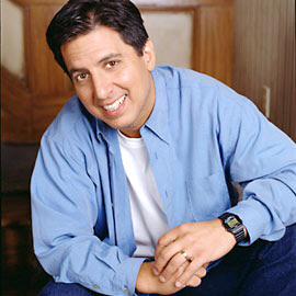 I wanna wish a happy 57th birthday 2 Ray Romano I hope he has a great day with his family & friends 