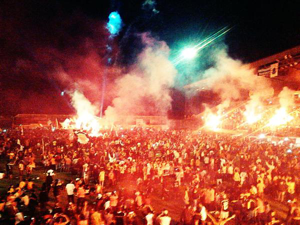 Wohooo! JAKMANIA 👏 RT <a href="/Ultras_Sector5/">ULTRAS PERSIJA 1928</a>: Nice #ThanksLebakBulus