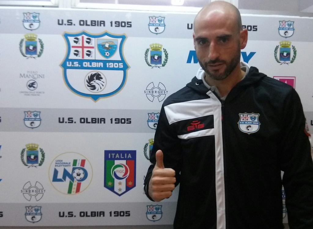 #Ccastells4 Moltto felice di essere giocatore di questa squadra storica come il Olbia Calcio 1905 (Sardegna).