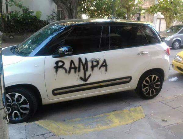 TransitoCordoba's tweet photo. Por si no se dio cuenta, alguien se lo hizo saber. La próxima se va acordar (Gracias @EnzoDLoyola) http://t.co/SmBofE7nmx