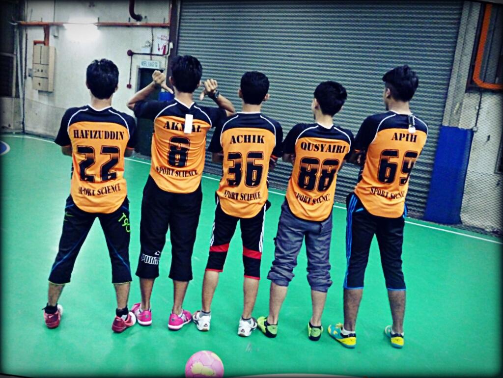 apiqjulian's tweet photo. Aktiviti mlm hari..pnas bdan hjan2 ni http://t.co/0U2gWStQ31
