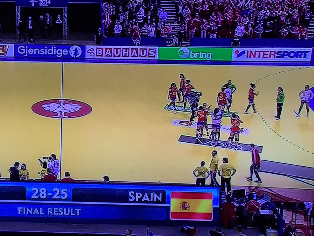 Colmenero's tweet photo. BRAVO BRAVO BRAVO. GRACIAS POR ESTA MEDALLA DE PLATA. ENORMES. http://t.co/LCj0ivzDQ3