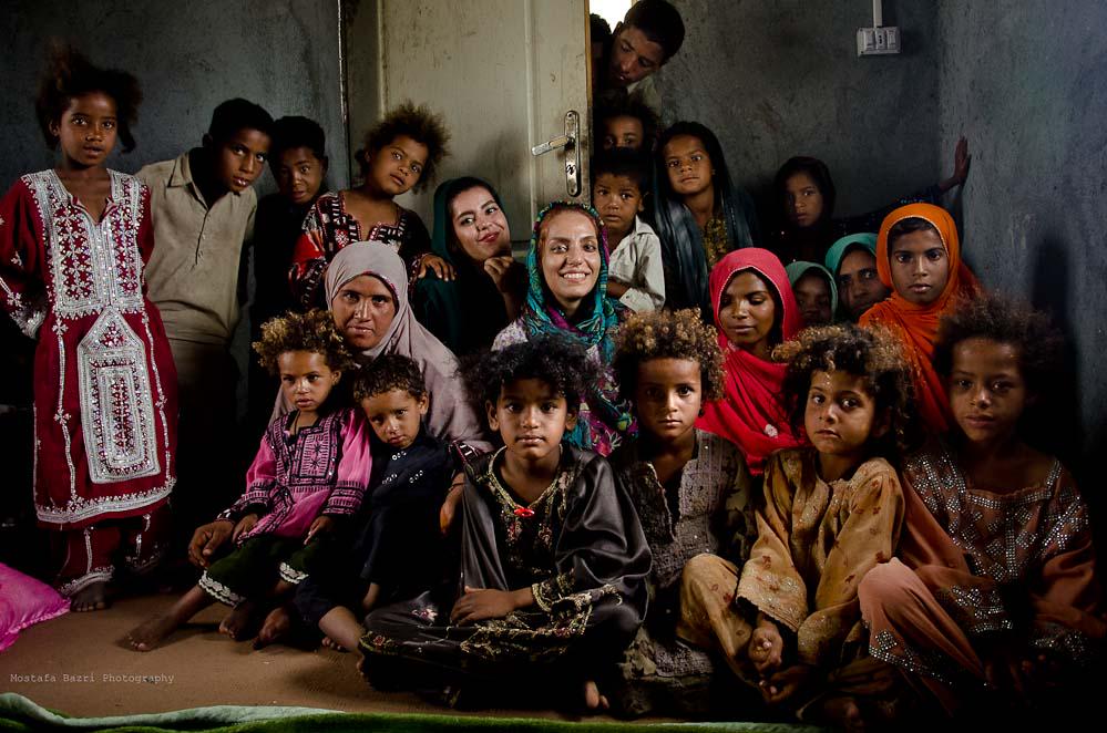 персы иранцы. луры и бахтияры. персы какие народы. персидские дети. курды езиды традиции.