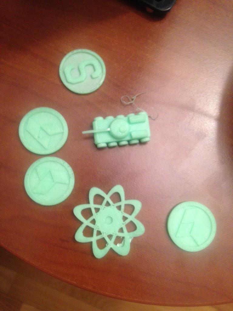 BodyaNemirovich's tweet photo. Напечатал за вечере #Крым #Симферополь #Sodalabs #3DPrinting #3Dmodels http://t.co/TZ2fNuc27e