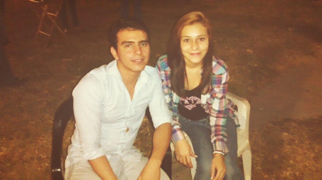 Celconstitucion's tweet photo. Amigos de verdad :D #CelupazConstitución http://t.co/60FuXrfKA8