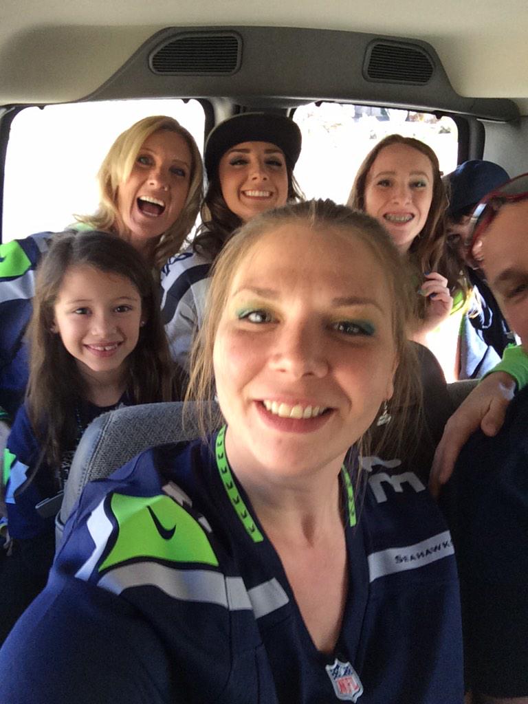 MisterTeahawk's tweet photo. “@mirandadumont: On the way to the game. #GoHawks #BirdBrawl #12sTakeOver http://t.co/NmOm8BF5uk” > ENJOY.... BTW I am JEALOUS!!!!!!!