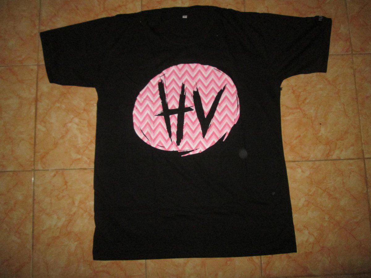 "3 Colour"
Get's limited stock 
Order 085799248609
END YEAR SALE !
1 t-shirt Hellvetia 80K
2 t-shirt Hellvetia 150K