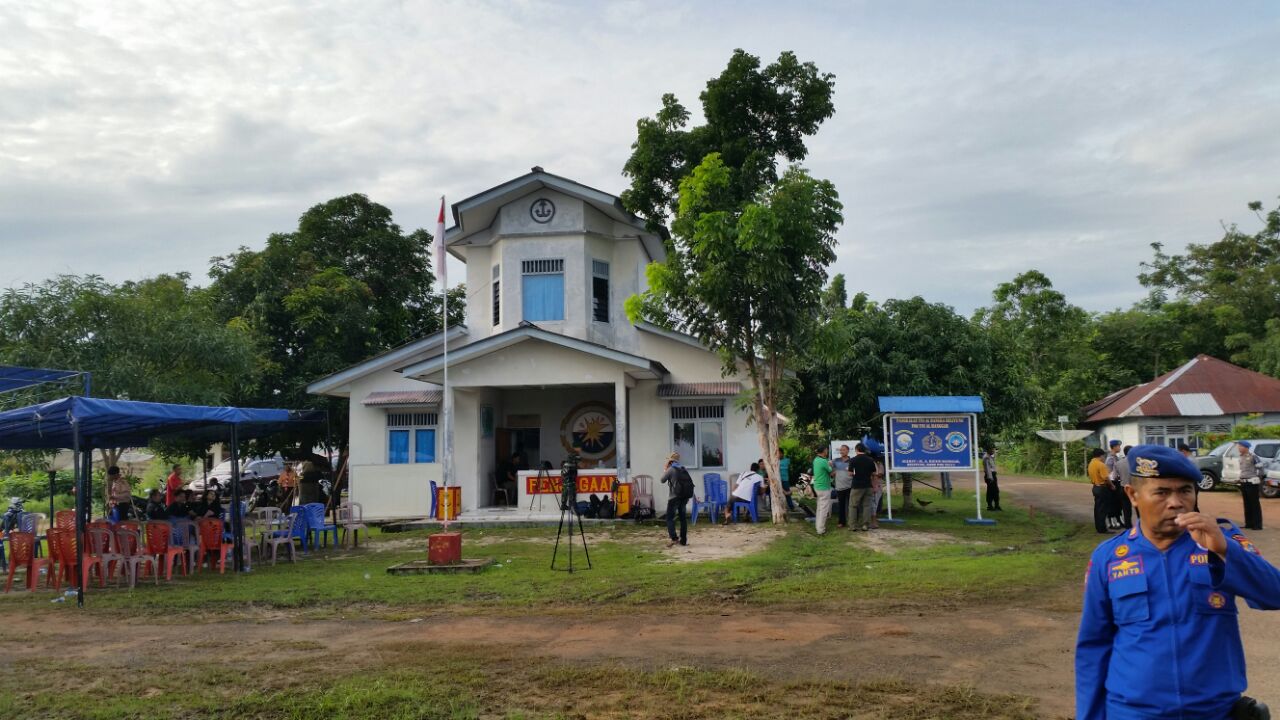 Embedded image permalink