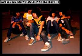 oscarvalerian2's tweet photo. @KILLINGMEINSIDE 
Gua kangen sama killms yang dulu.....the tormented.... @street_team_jkt http://t.co/KtEs4I83tq