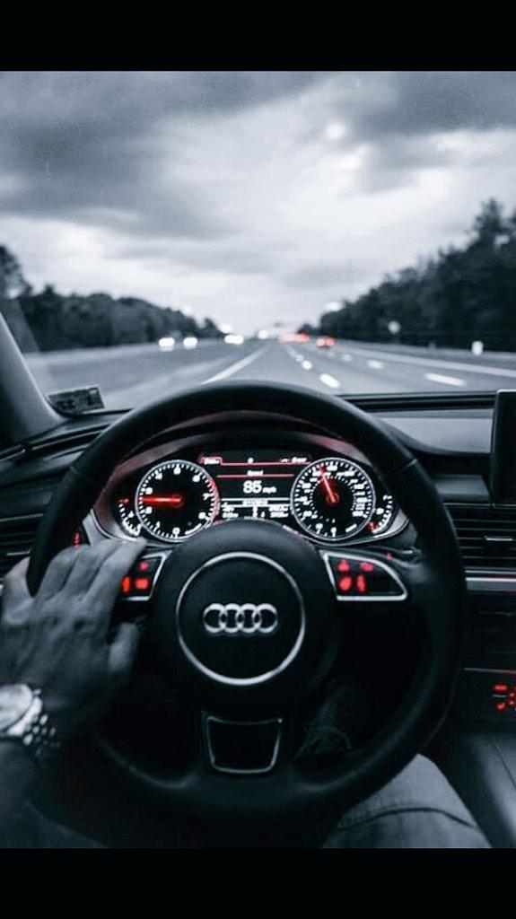 ardouin_gregory's tweet photo. Rêve💥✨ #TeamAudi  #PostBadAudi #Audi http://t.co/kFFGjvbOd6