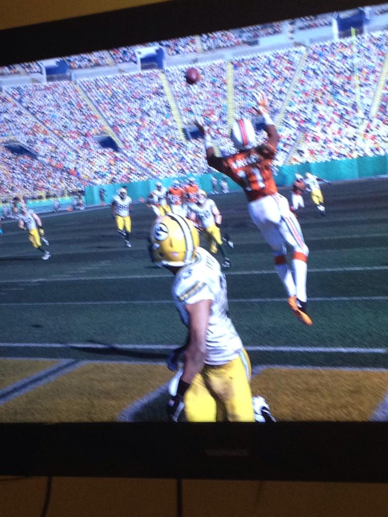 Lumpz54's tweet photo. #MaddenXboxOne @EAMaddenNFL  Wallace leaps and he scoresssssssssss!!!! http://t.co/ahnsQ5MIvj