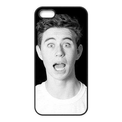 TrendingItems's tweet image. Take him everywhere you go! bit.ly/1vCoigE #HappyBirthdayNash @Nashgrier #nashgrier #iPhone5s