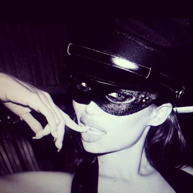 50 Shades of Nomi #meow http://t.co/v8jsD42cf3<a href="/tag/meow"class="tags">#meow</a>