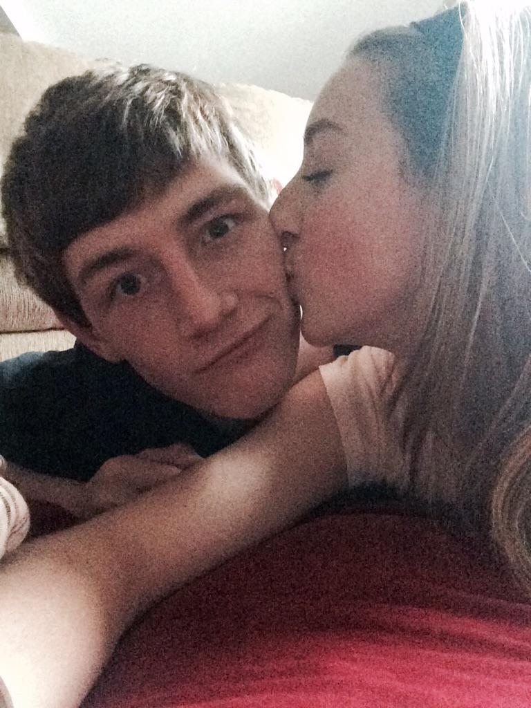 Gianna_placa13's tweet photo. Just cuz he's a cutie💕😁 http://t.co/hUUUXYX20c