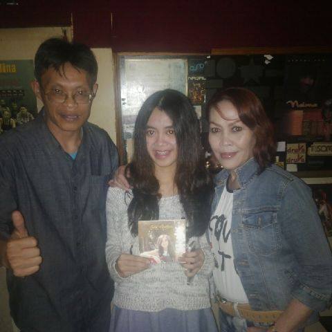 Foto <a href="/citrabatari/">cita batari</a> Interview Di <a href="/SwaramudaBDG/">SWARAMUDA FM</a> Cc:<a href="/jalankarmel114/">Basrul Hutabarat</a> <a href="/nulestamusic/">nulesta music</a> <a href="/Navie_Ent/">STAR Platinum</a> <a href="/SAPIYANTI/">Sapiyanti Rodini</a> <a href="/SMAPGRI90/">IKA SMA PGRI LBG</a>