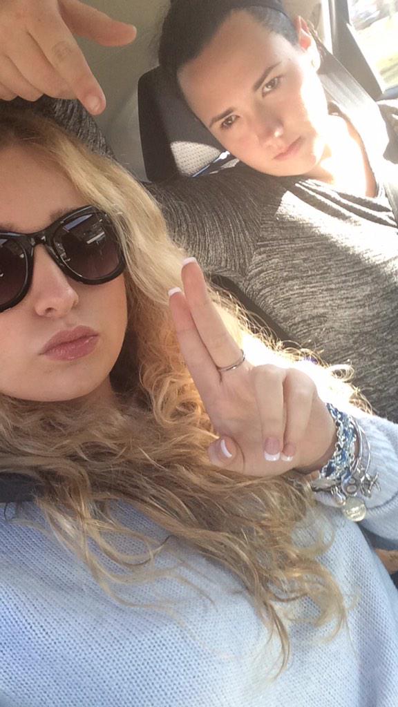 msrach1998's tweet photo. Two man squad✌️@gillyham120 http://t.co/cHx6BhhLfg