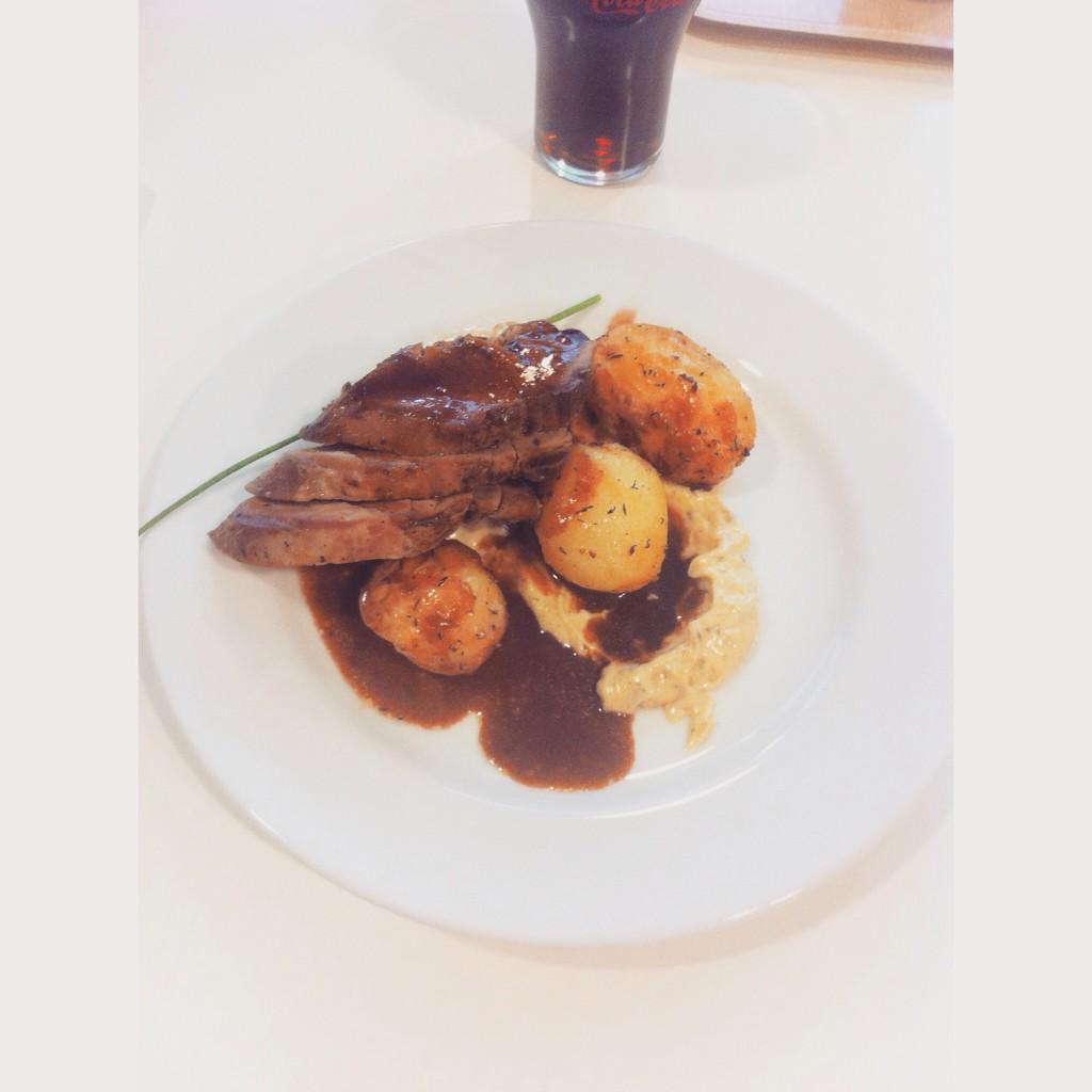 AmandaHalldan13's tweet photo. 🍴 http://t.co/nAixUZ8qhv