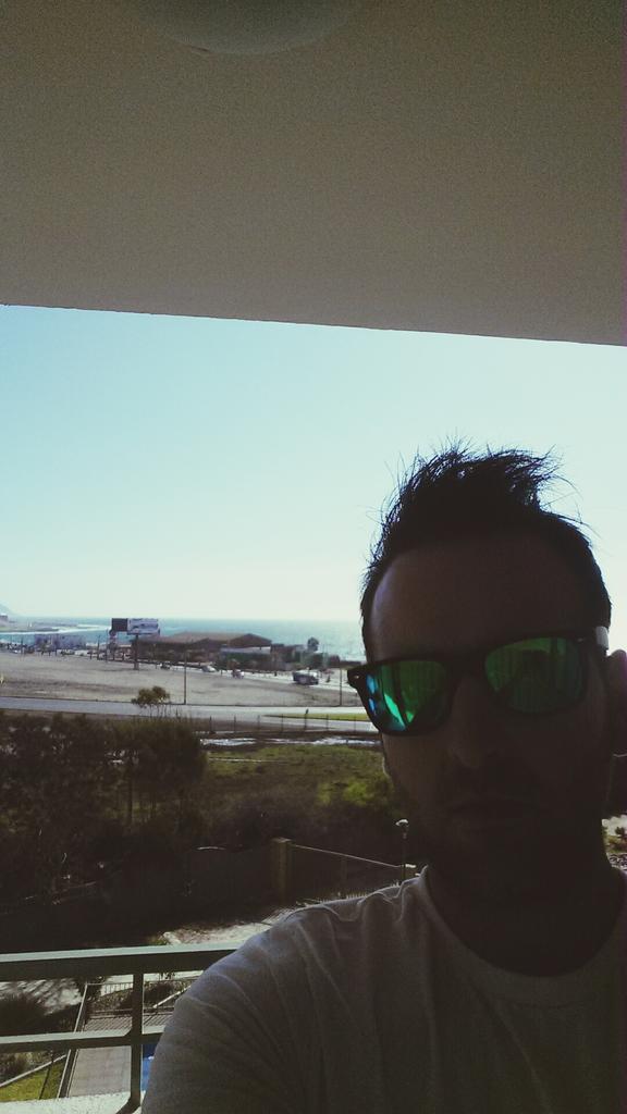 Oniss10's tweet photo. Primer dia de verano en #Chile #Antofagasta http://t.co/6pUbX9JI8h