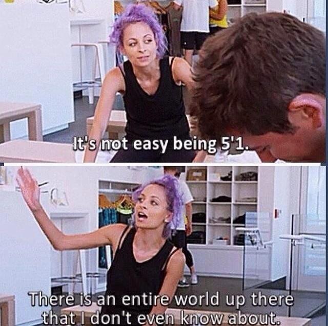 Jen_Persichilli's tweet photo. #ShortGirlAppreciationDay ✌️ http://t.co/vuJd2qQhks