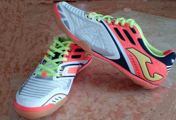FSWeb2008's tweet photo. Empieza el sorteo de las zapatillas de @SoloporteroSala 
¿Quieres participar? Que mejor regalo de navidad!
RT+FOLLOW http://t.co/OTzxQEf1Le